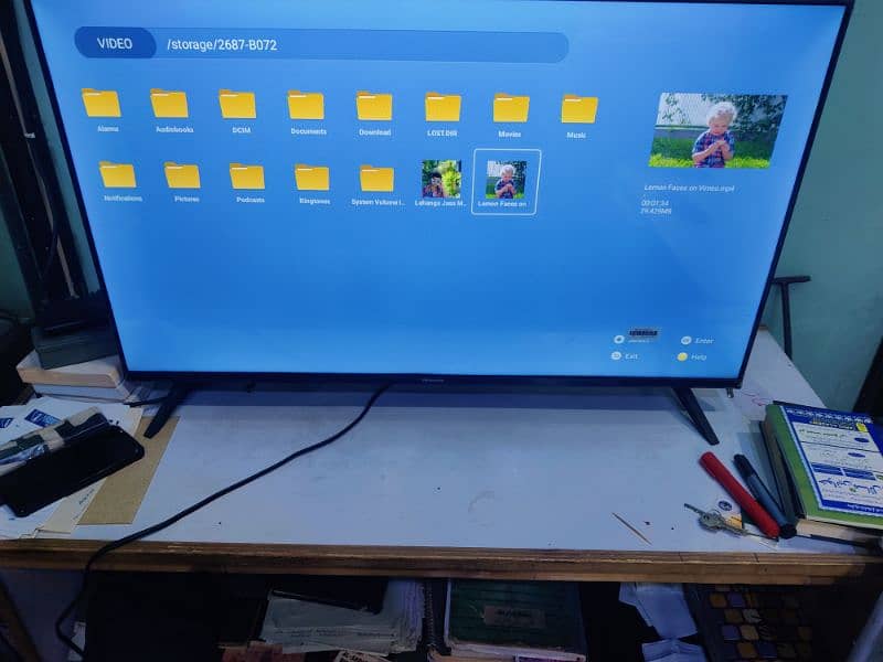 Hisense 40" Android LED TV Android 11 voice remote ha 10/10 condition 11