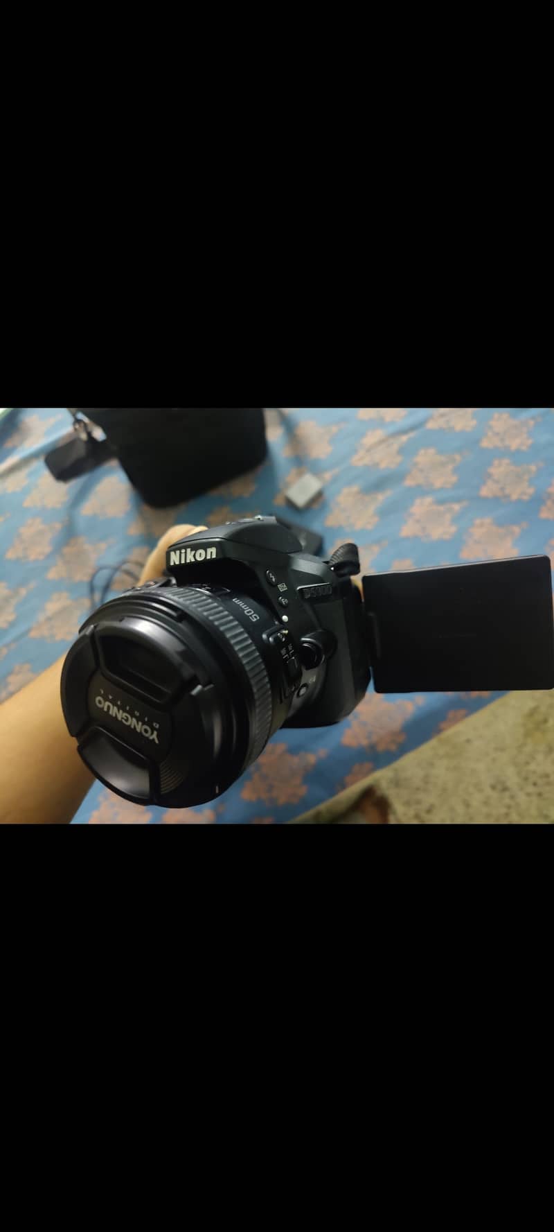 NIKON D5300 WITH BOX 3