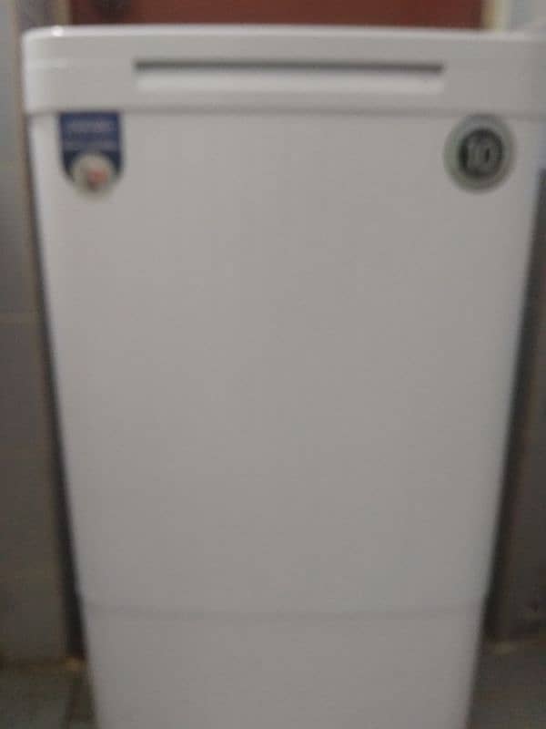 Dawlance clothes dryer brand new 2