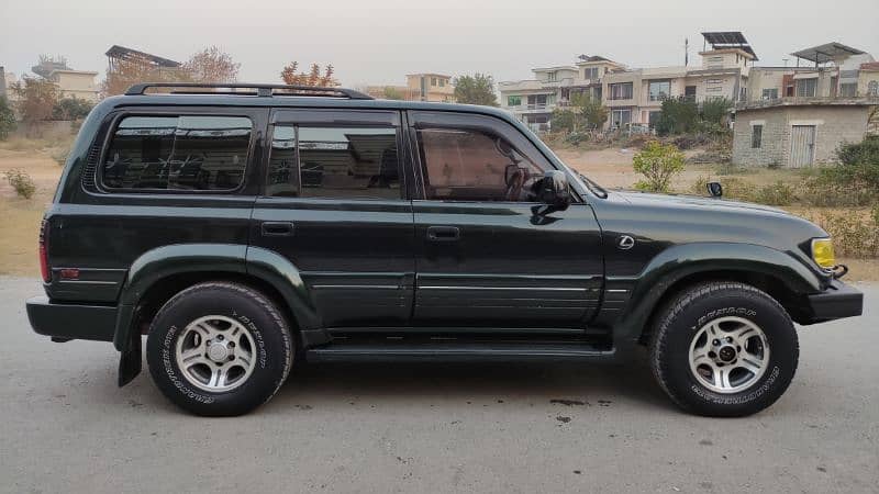 Lexus LX Series 1997 3