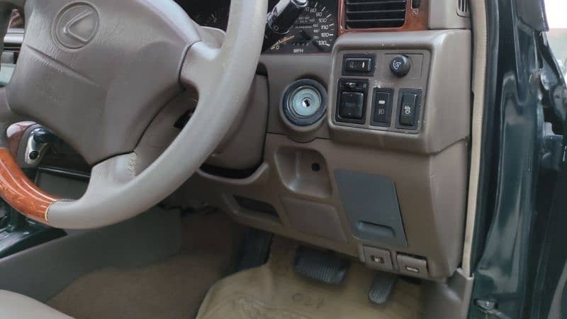 Lexus LX Series 1997 18