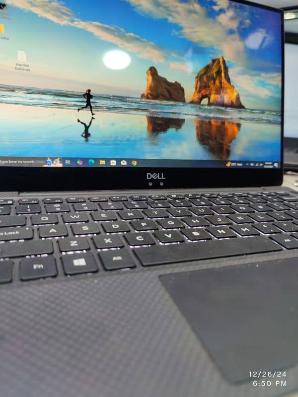 DELL XPS 13 9370 i5 8th Gen 4k resolution touch 5