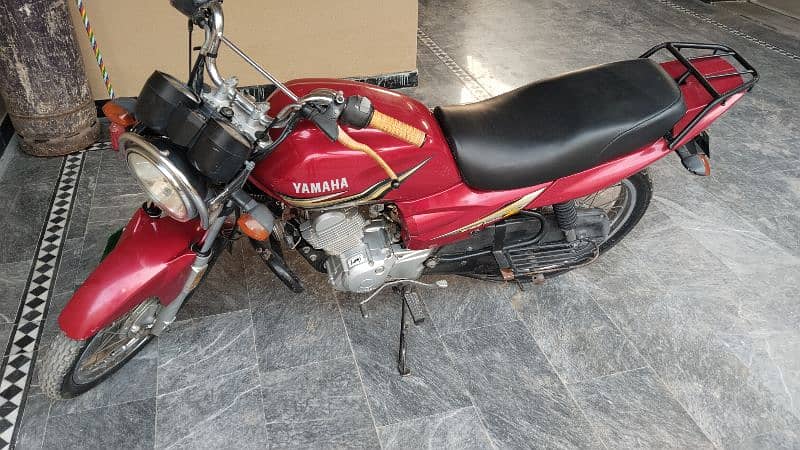 YAMAHA YBZ 125 6