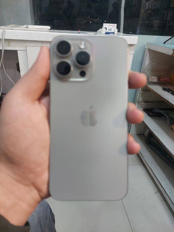 IPHONE 15PRO MAX NON PTA 7