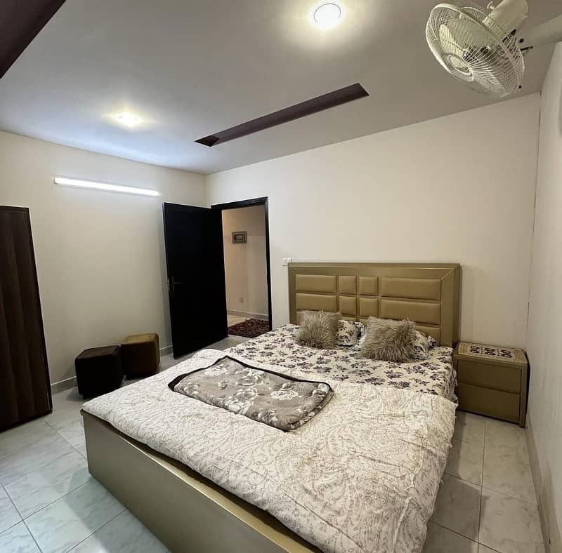 02 BED LUXURY FURNISHED APPARTMENT AVAILBLE FOR RENT AT GULBERG GREEEN ISLAMABAD 8