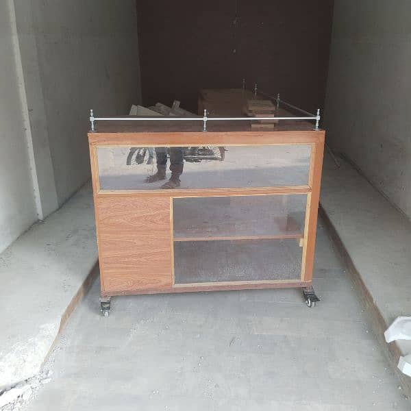 Display counter / wooden counter 4