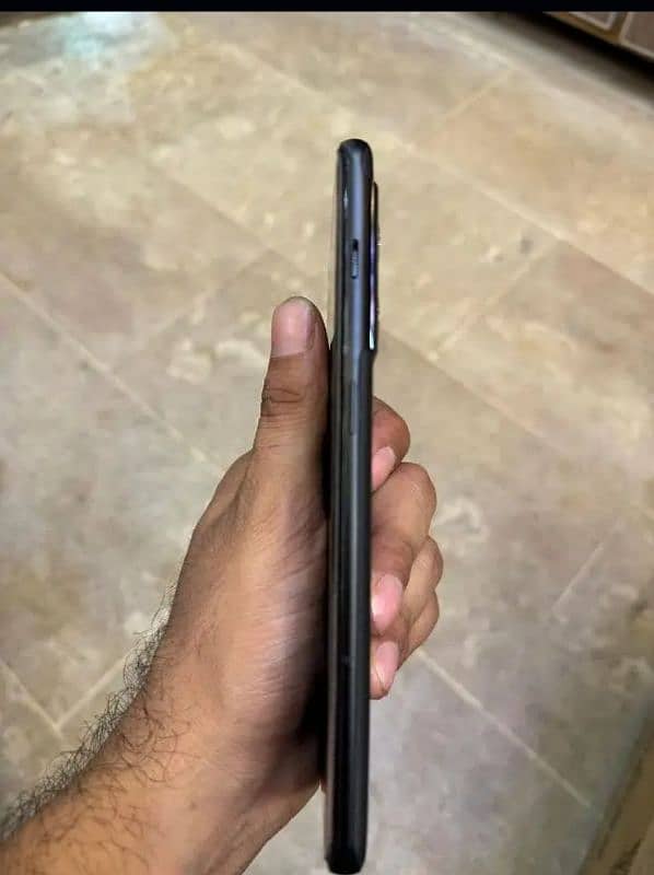 Assalam O Alaikum Im Selling One Plus 10 pro 1