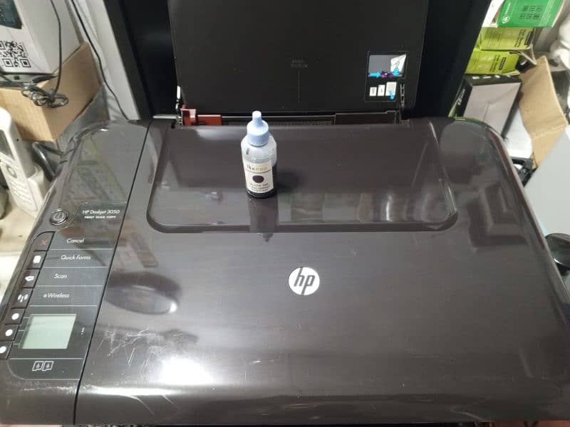 Hp Deskjet 3050 Black & White inkjet printer. 1