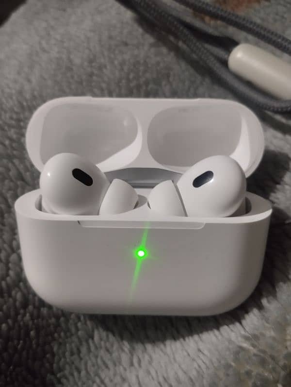 Airpods Pro 2 Same as orignal 1