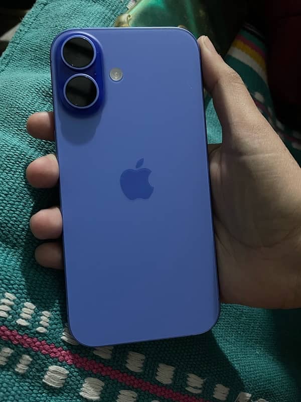 Iphone 16 Blue, 128 GB Non Pta 10/10 Condition 2