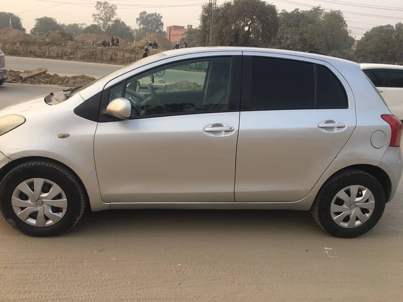 Toyota Vitz 2007 1