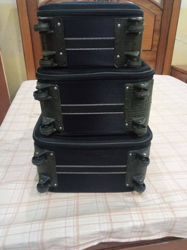 suitcase for sale 5