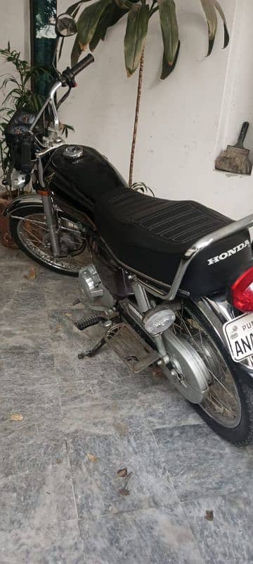 Honda 125 cd 0