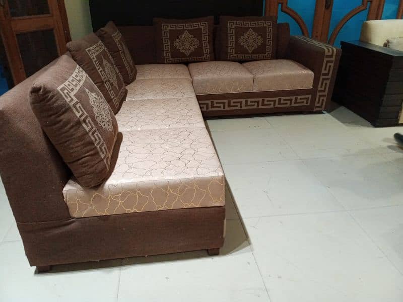 slightly used corner sofa call 03124049200 3