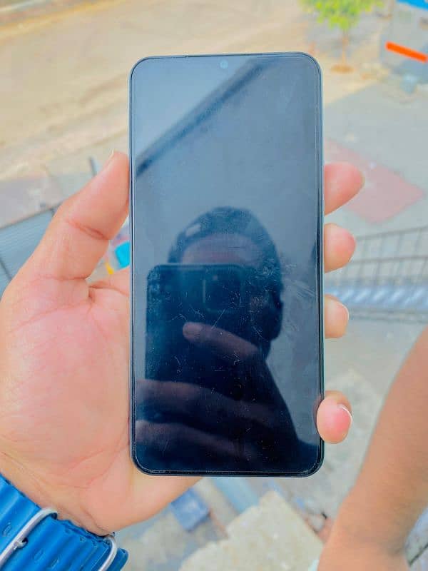 vivo y18s 4