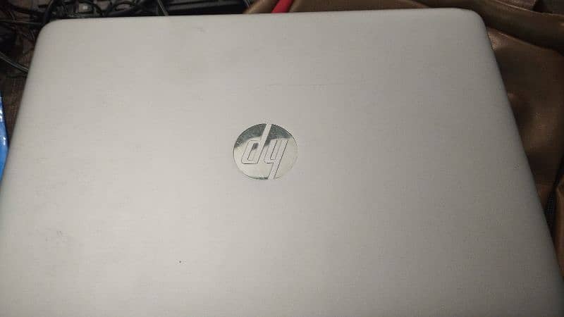 Hp Intel Core i5 (6G) 8gb ram 1 Tb room 3