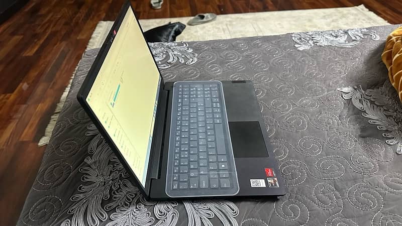 AMD Ryzen 5 laptop 5