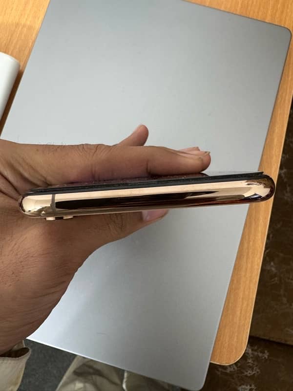 Apple iPhone Xs Max Dual Pta Approved 5