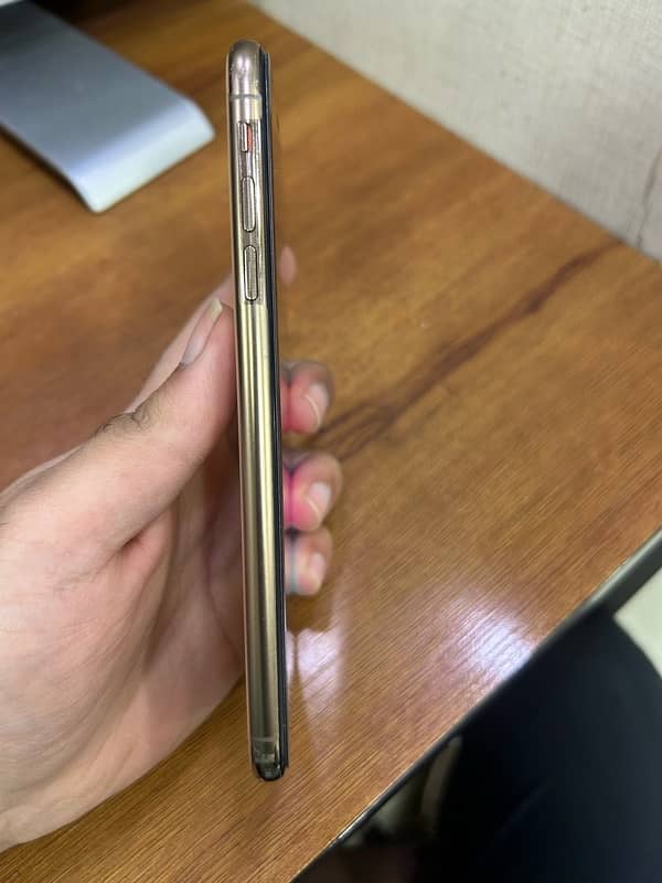 iphone xs max pta approved 3