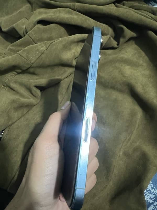 iphone 13 pro max Sierra blue 128gb 6