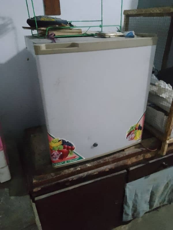 Mini Room refrigerator One door 2