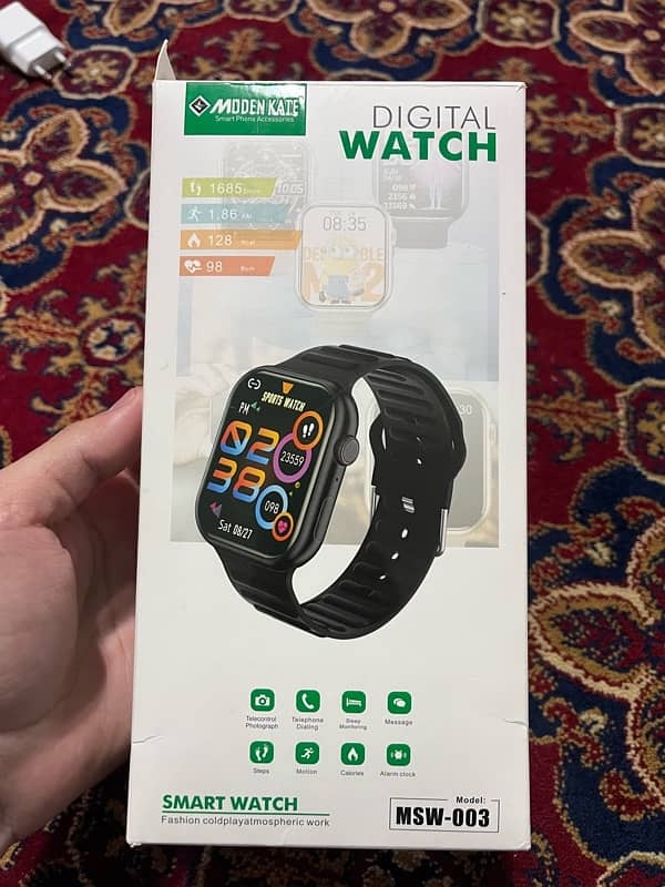 Smartwatch for sale 10/10 condition barely used Grab it now! 1