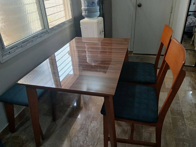 habitt  dining table 1