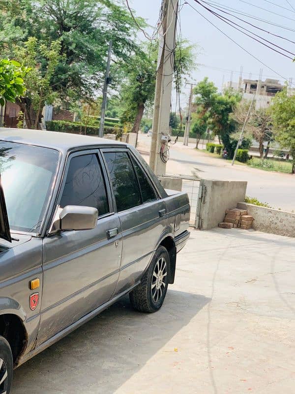 Nissan Sunny 1987 4