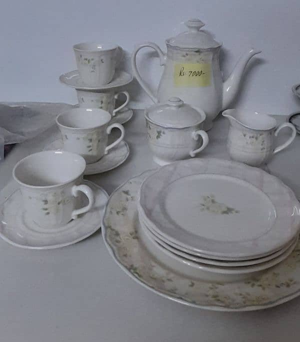 Tea set for sale 0