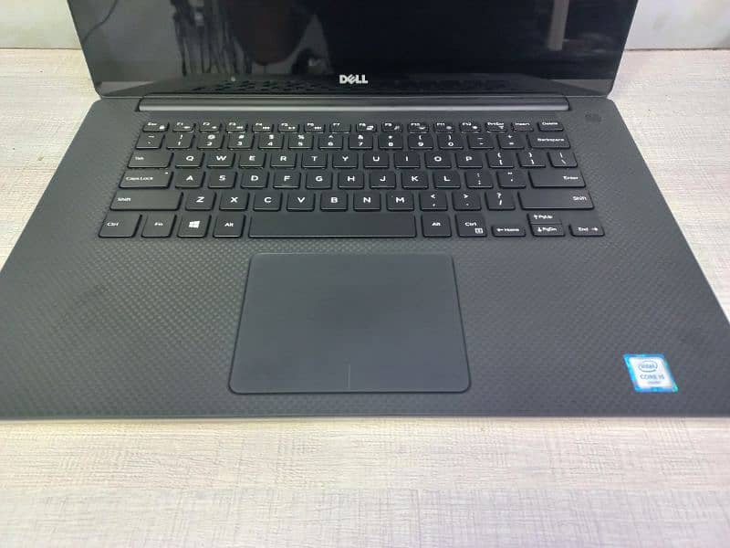 Dell XPS 15 9550 (Touch) 12