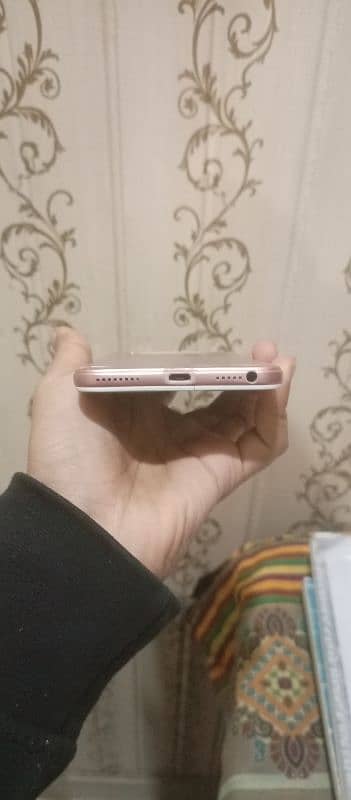 Oppo F1s Pta Approved 10/10 Condition. slightly Used 1