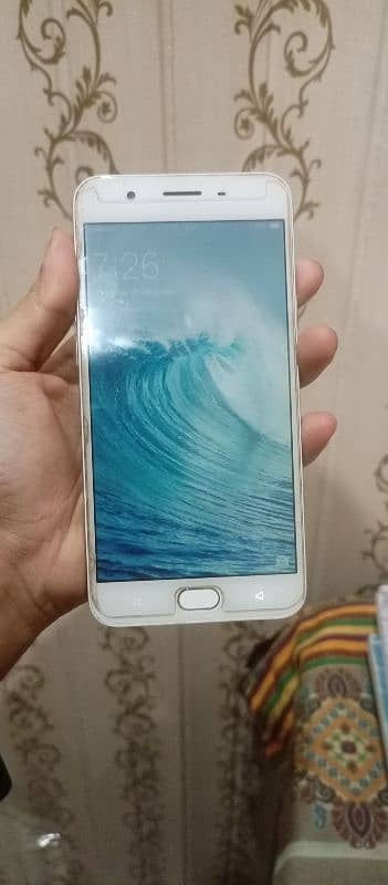 Oppo F1s Pta Approved 10/10 Condition. slightly Used 2