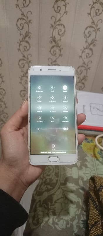 Oppo F1s Pta Approved 10/10 Condition. slightly Used 3