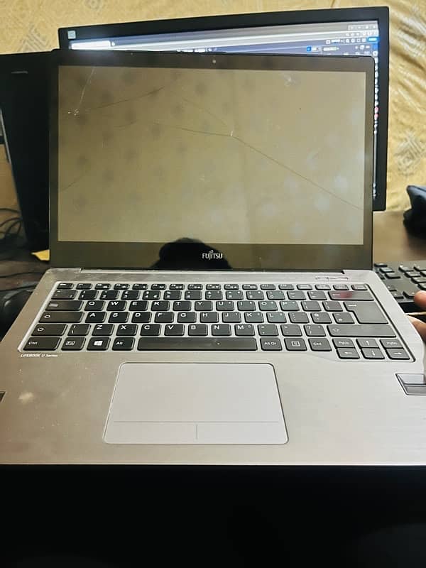 Fujistu Laptop 0