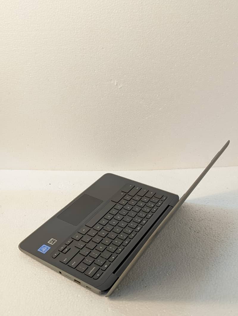 HP 11-G7 Chromebook 4