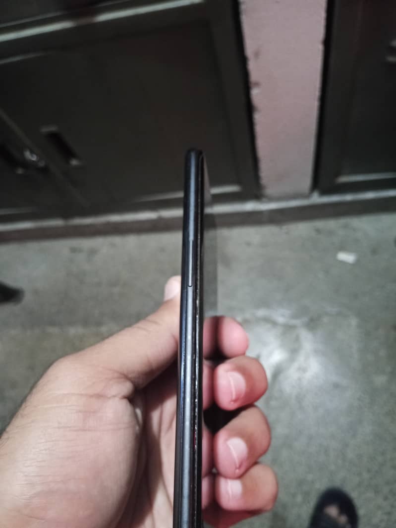 One plus 8 5G 8/128 5