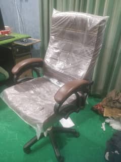 Vip Office Chair Revolving AlMost New