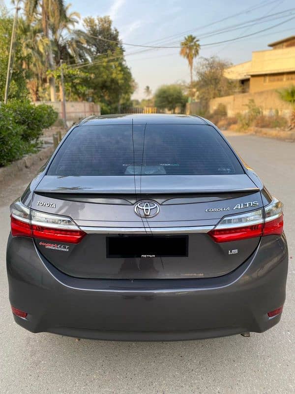 Toyota Corolla Altis 2019 4