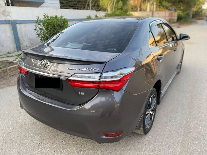 Toyota Corolla Altis 2019 6