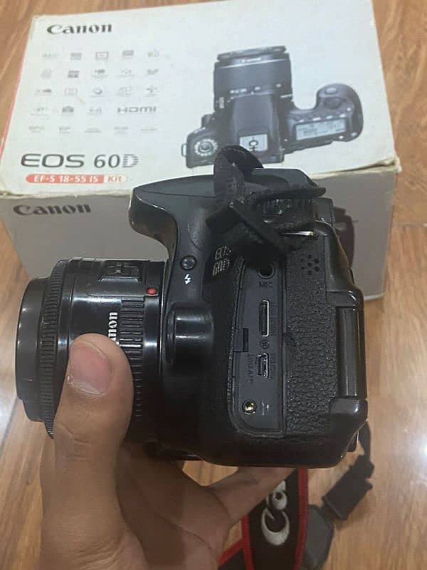 Canon 60d body with box 1