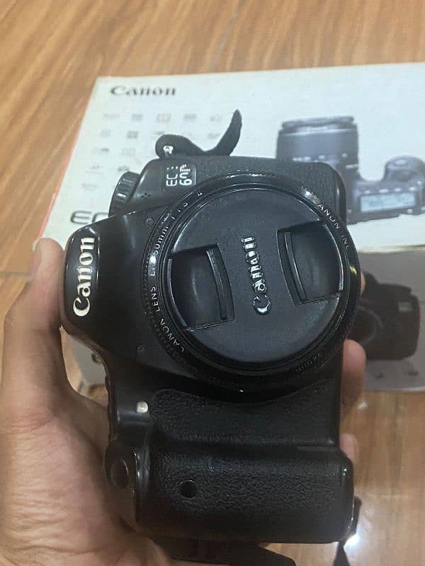 Canon 60d body with box 5