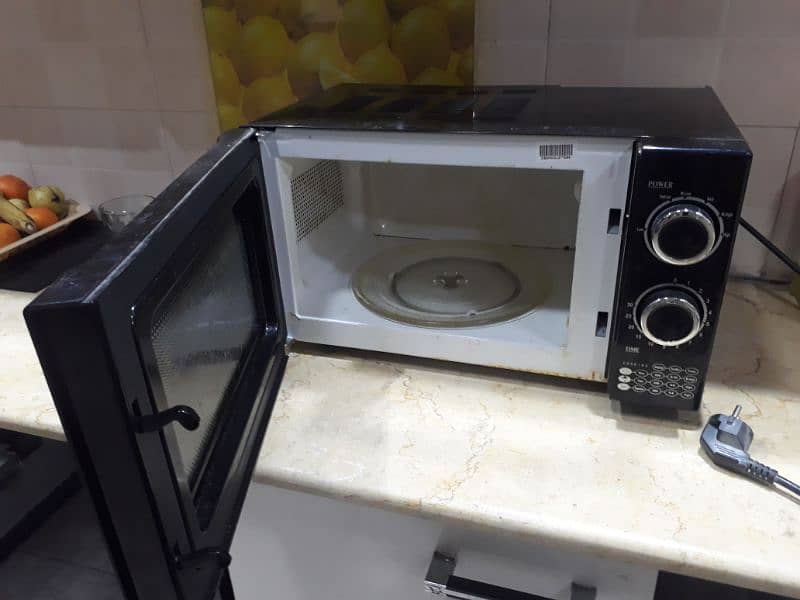 almost new microwave 1