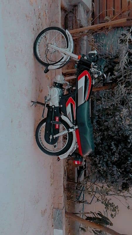 new bike ha dubal tanki tapa ka sath 2