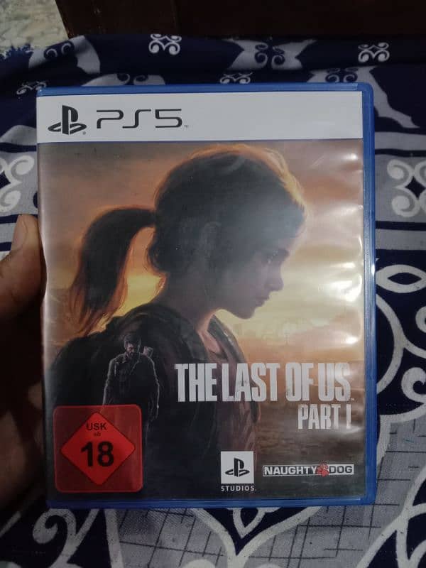 The Last of Us Part 1, Hogwarts Legacy,Call of Duty Black Cold War Ps5 5