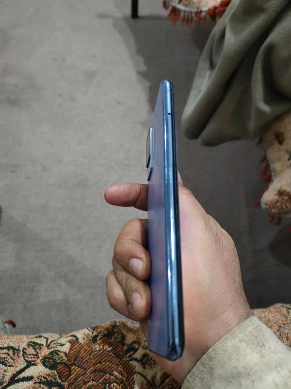 Vivo V21e 6