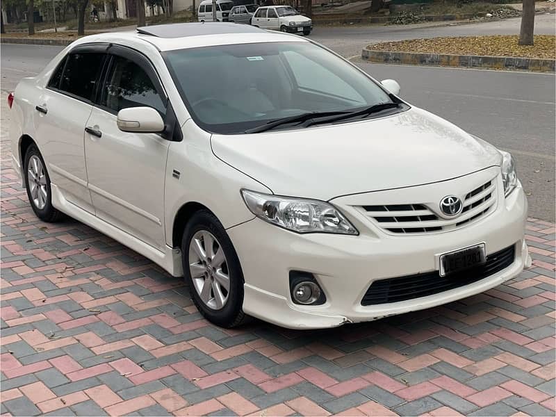 Toyota Corolla Altis 2012 1