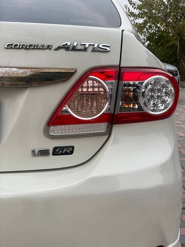 Toyota Corolla Altis 2012 3