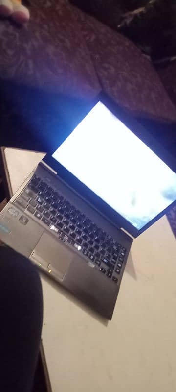 Toshiba ultra book 2