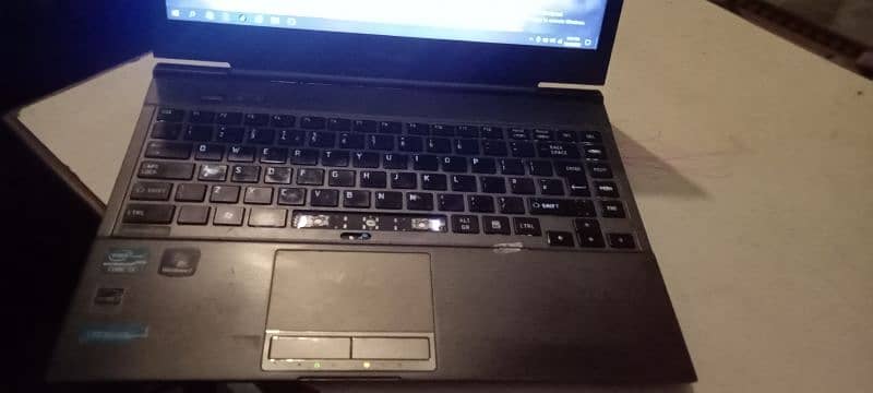 Toshiba ultra book 6