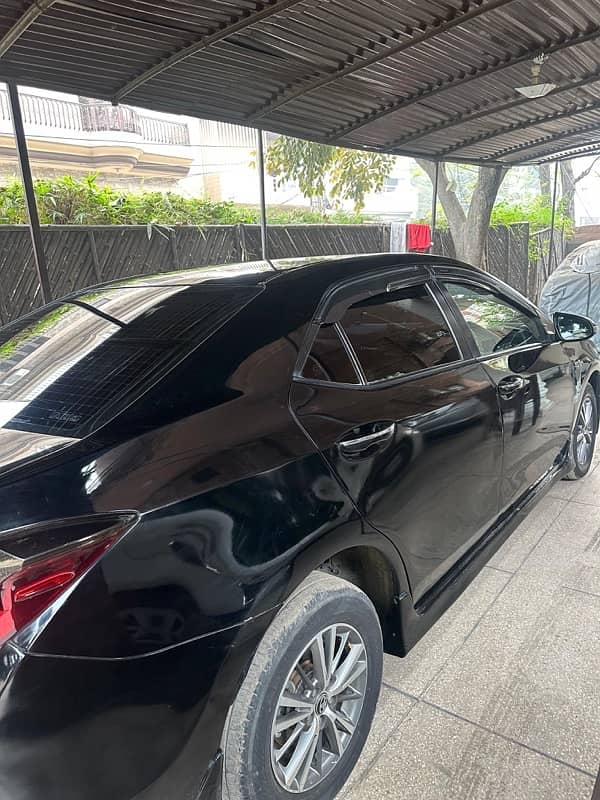 Toyota Corolla Altis Grande 2015 8